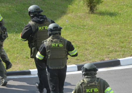 СВР и КГБ Беларуси объявили охоту на террористов