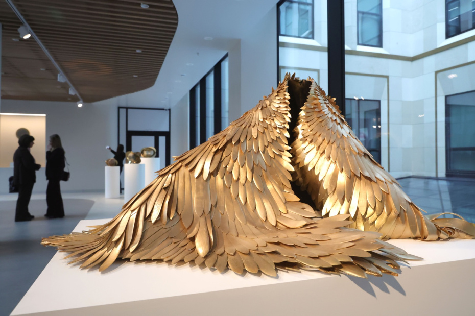 Во время открытия выставки современного искусства «Вместе».