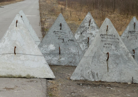 Граничащая с Россией страна вновь взялась за «противотанковые» лопаты