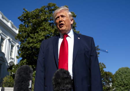 Названа истинная причина противоречивой риторики Трампа об Иране