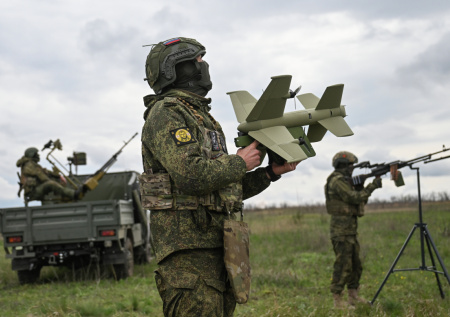 Налет на Башкирию, Запорожье во тьме, эвакуация: ВСУ атакуют РФ 15 апреля