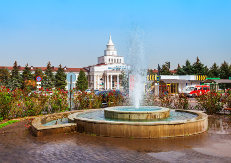 Россиянам рассказали, где провести атмосферные семейные каникулы в мае