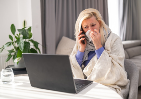 Юрист назвал главный риск работы на больничном