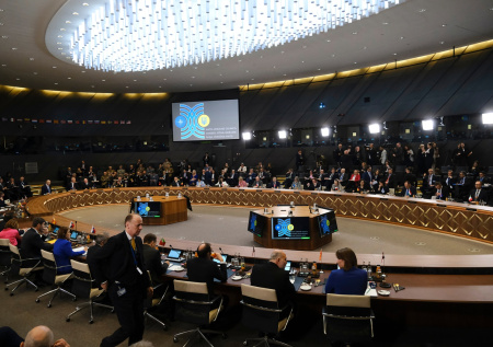 «Зловещий спрут»: военэксперт о новом совещательном органе Украины и НАТО