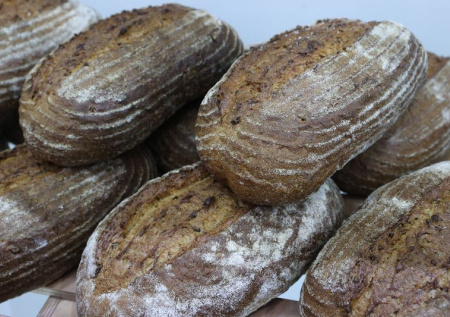 Врач ответила, кому стоит воздержаться от употребления хлеба