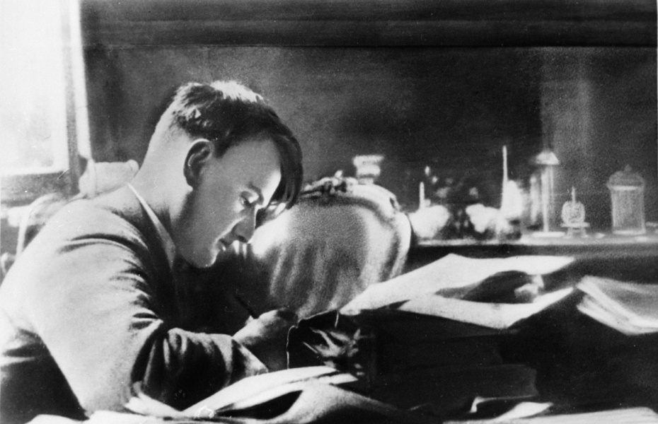 Игорь Курчатов