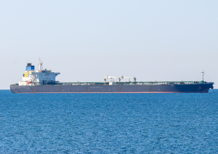 Франция сняла арест со следовавшего из России судна