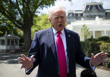 Трамп признался в незнании термина «магазинчик на углу»