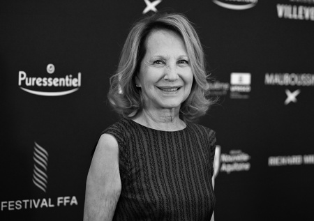 Одна из любимых актрис Макрона скончалась в Париже