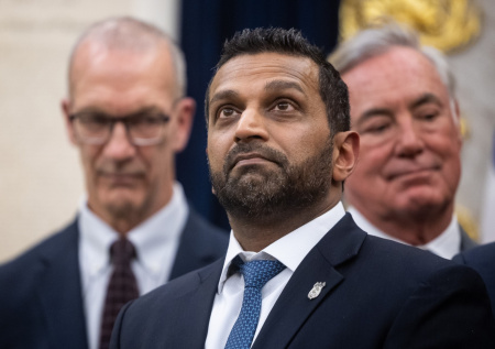 В США встревожены странным поведением главы ФБР