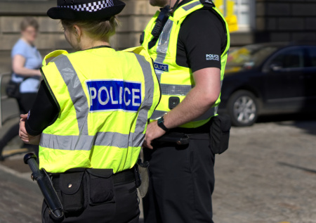 Лондонская полиция проверяет причастность Ирана к поджогам синагог