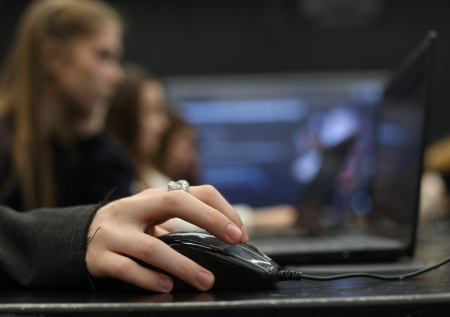 Раскрыта схема вербовки россиянок в эскорт и содержанки