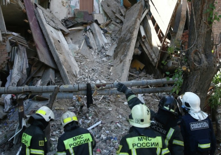 Стена исторического детсада обрушилась в Петербурге