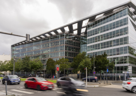 Пригород Парижа опустел из-за бомбы времен Второй мировой войны