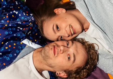 «Страшно поверить»: коллега рассказала о зарезавших друг друга супругах