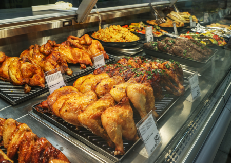 Эксперт объяснил, почему готовить самим уже невыгодно