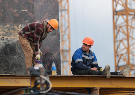 Троих мужчин без воинского учета обнаружили на стройке в Нижнем Новгороде