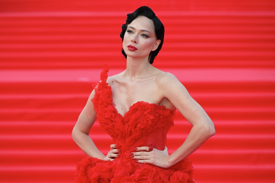 Настасья Самбурская