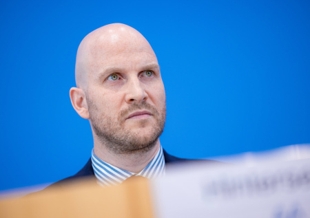 В Берлине приняли к сведению сообщения о задержании гражданки ФРГ в России