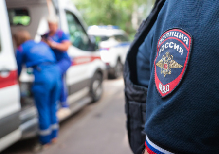 Полицейские пришли на помощь оказавшемуся взаперти пенсионеру с инсультом