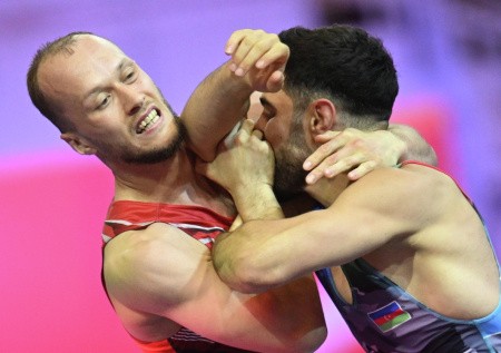 Российские борцы посоревнуются за золото на чемпионате Европы