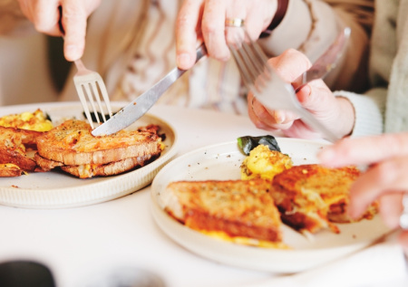 10 минут на кухне: 5 рецептов сытного завтрака без хлопот