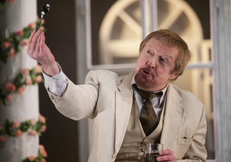 «Переигрывает в одну калитку»: Казанский назвал Елагина великим артистом