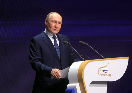 Путин потребовал не задирать тарифы ЖКХ