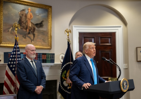 Трампу «предложили» вручить Нобелевскую премию мира