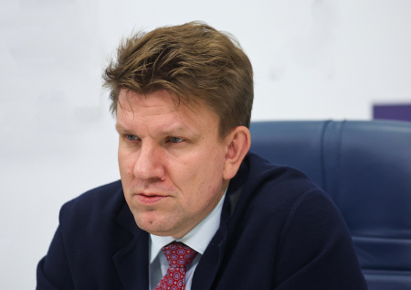 Обыски в «ЭКСМО» 21 апреля: что известно, в чем подозревают Евгения Капьева