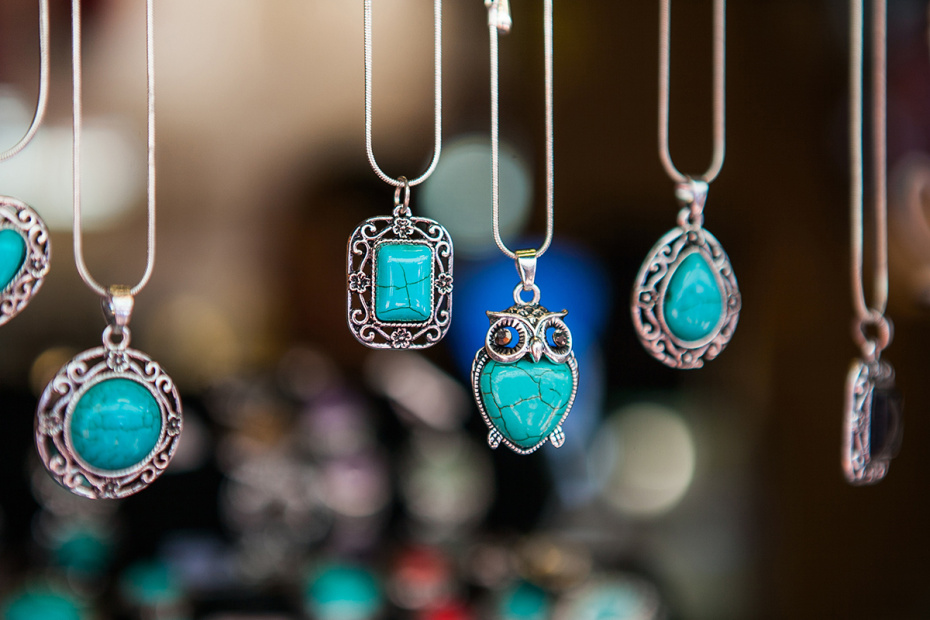 Уход за камнем бирюза