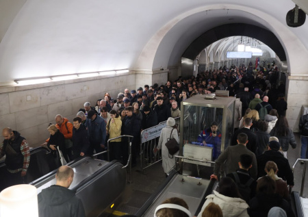 ЧП в московском метро спровоцировало давку на станции «Парк культуры»