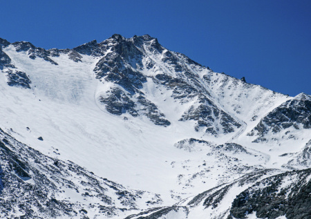 Стали известны подробности гибели туристов на горе в Бурятии