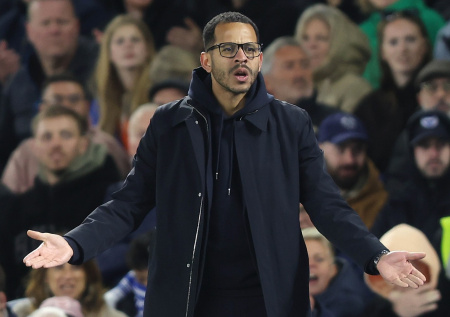 «Челси» уволил главного тренера после ряда громких поражений