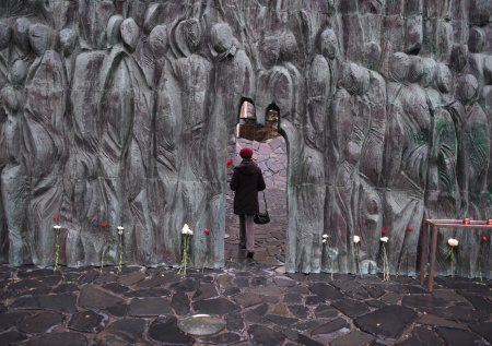 Как найти данные о репрессированных родственниках: 5 шагов к поиску