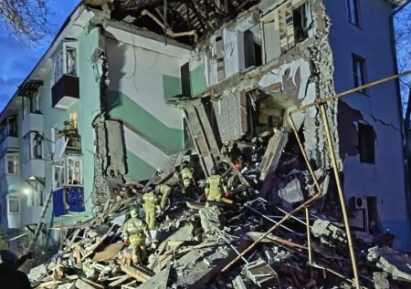 «Поэтому продолжается СВО»: Песков об атаке ВСУ на жилой дом в Сызрани