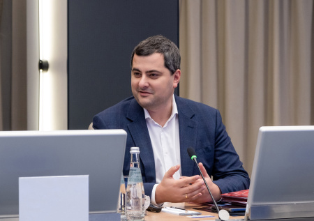 Овчинский: свыше 9,5 тыс. обращений приняли в ЕКЦ за первый квартал года