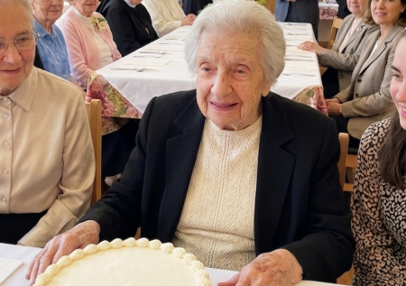 «Я перестала считать»: самая старая монахиня отметила 113-летие
