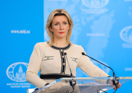 Захарова заявила, что Италии пора выбрать для себя сторону