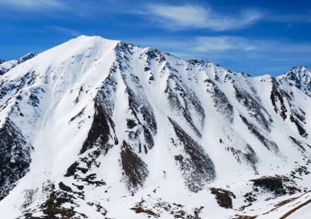 Спасатели спустили тела трех туристов с горы в Бурятии