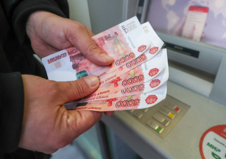 Росстат раскрыл цифры роста задолженности по зарплате в России