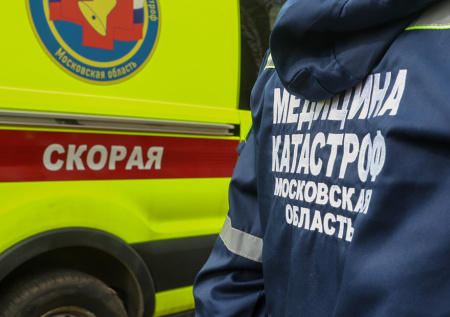 Появились кадры последствий атаки БПЛА и обрушения подъезда в Сызрани