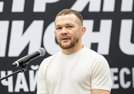 Орден от Путина, титул UFC, критика Хабиба: как живет боец ММА Петр Ян