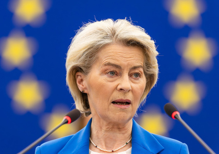 Политолог объяснил, почему Берлин публично выступил против фон дер Ляйен