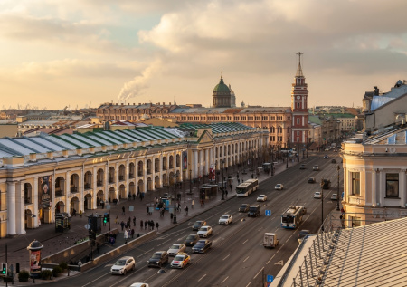 На майские в Петербург: сколько стоит доехать из Москвы по М-11 «Нева»