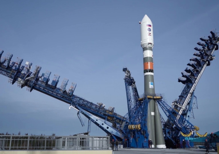 Ракету «Союз-2.1а» с грузовиком «Прогресс» на борту установили на Байконуре