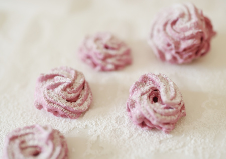 Зефир без духовки и танцев с бубном: ленивый десерт из пюре, который получается всегда