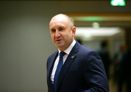 Политолог поставил точку в споре, является ли Радев пророссийским