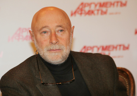 Юрист разъяснил, за что могут осудить автора «Вредных советов»