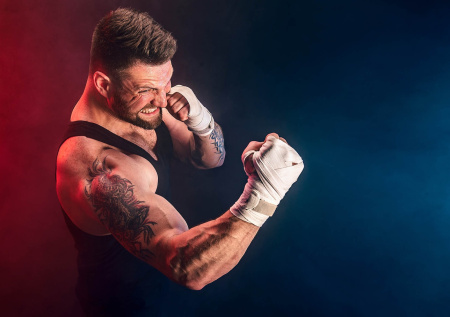 К чему снится драка? Наблюдать за ней или участвовать? Полное толкование